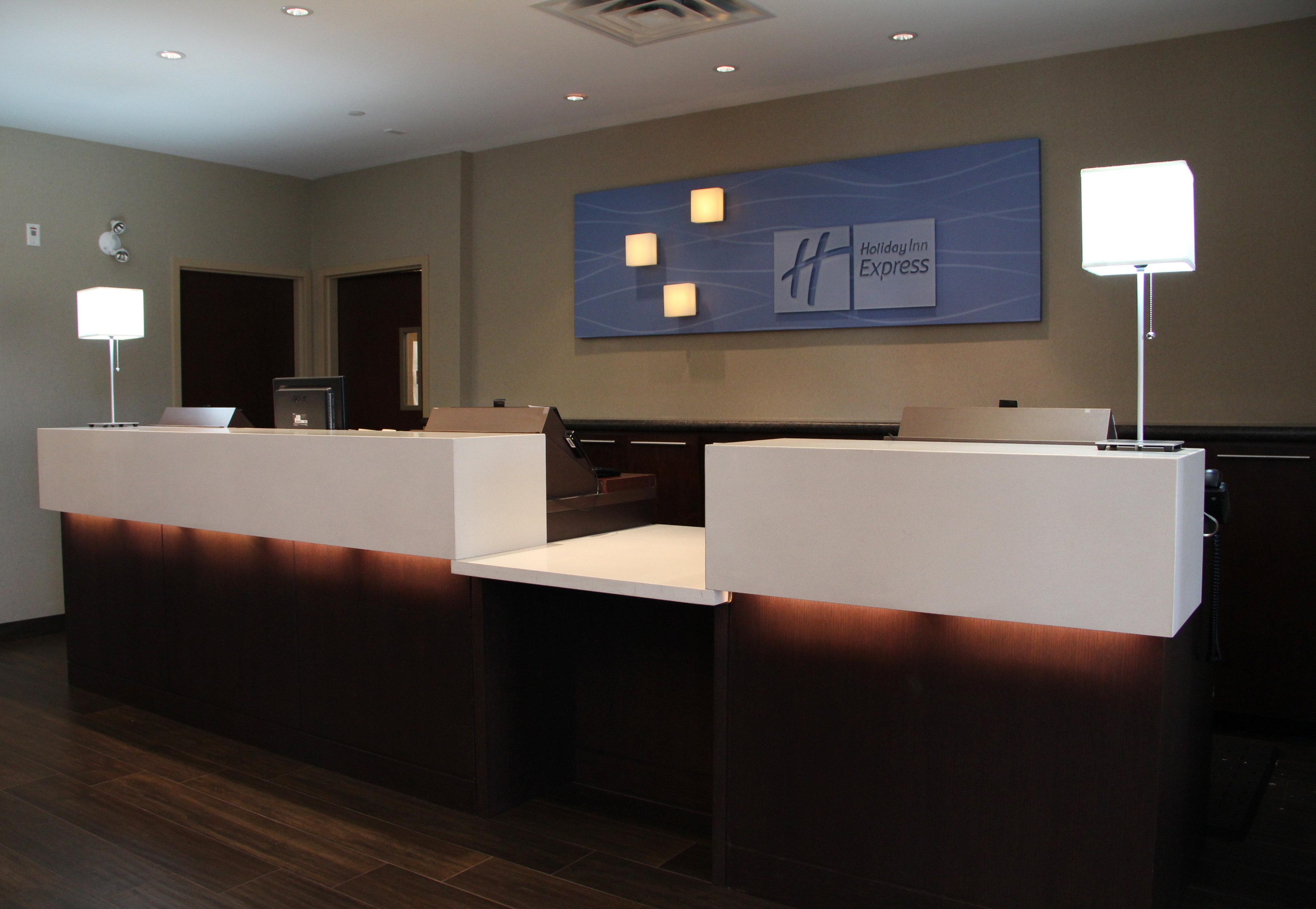 Holiday Inn Express & Suites Riverport Richmond By Ihg Εξωτερικό φωτογραφία